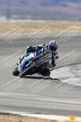 media/Feb-07-2025-CVMA Friday Practice (Fri) [[7034960ba2]]/2-Racer 2/Session 3 (Turn 8)/